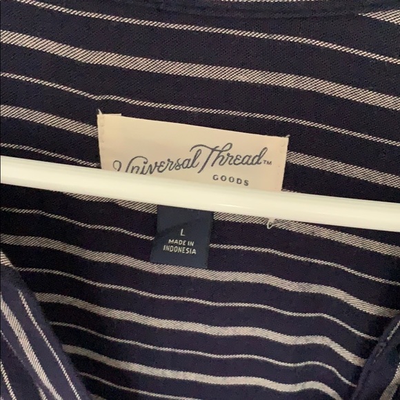 NWOT Flowy Tunic - Picture 3 of 6